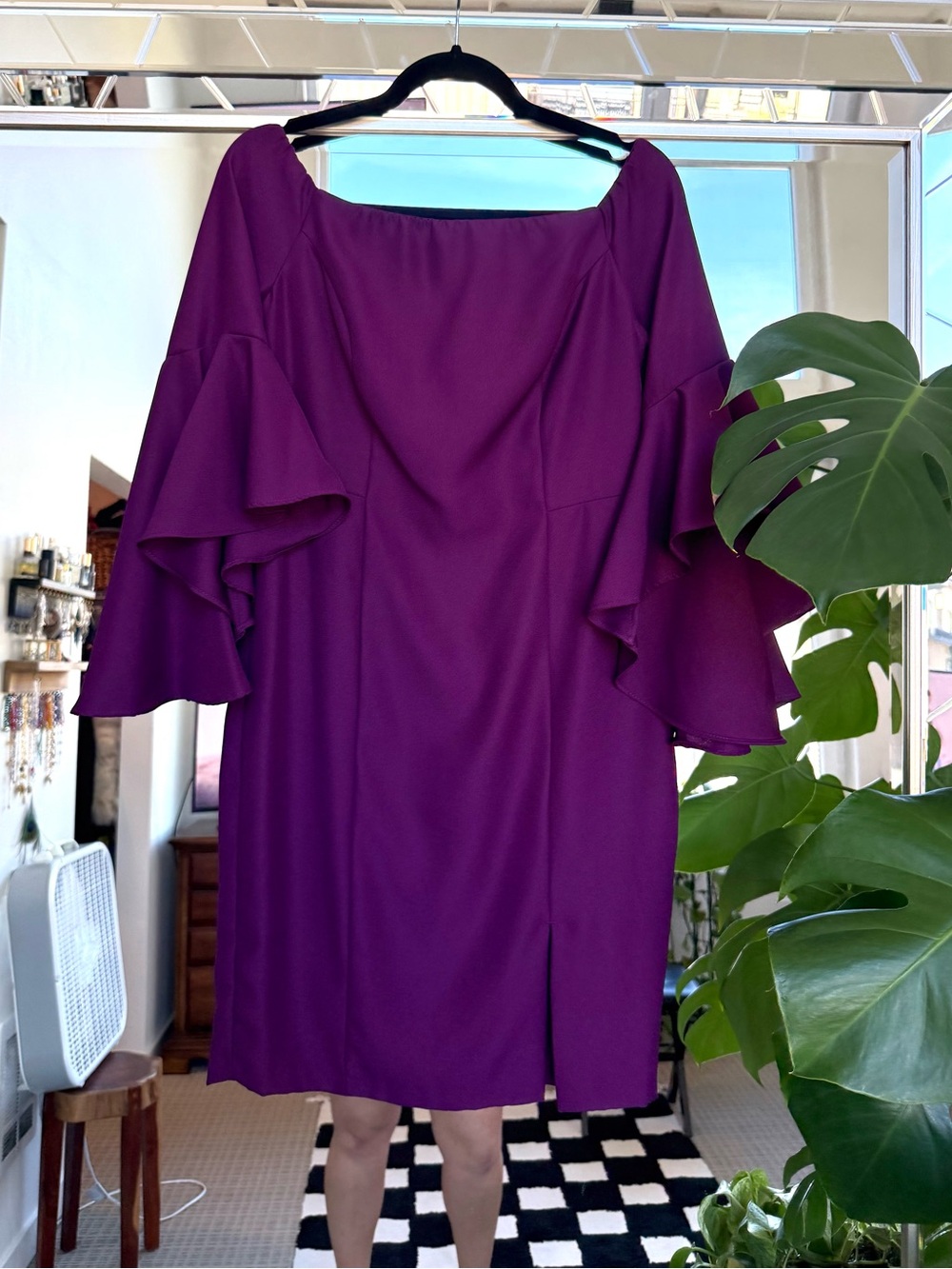 VENUS | Ruffle Sleeve Dress - Picture 3 of 9